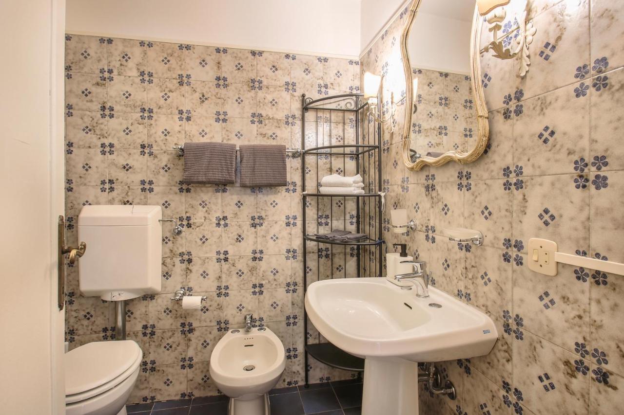 “Gem In Luxurious Street” Wi-Fi Appartamento Firenze Esterno foto